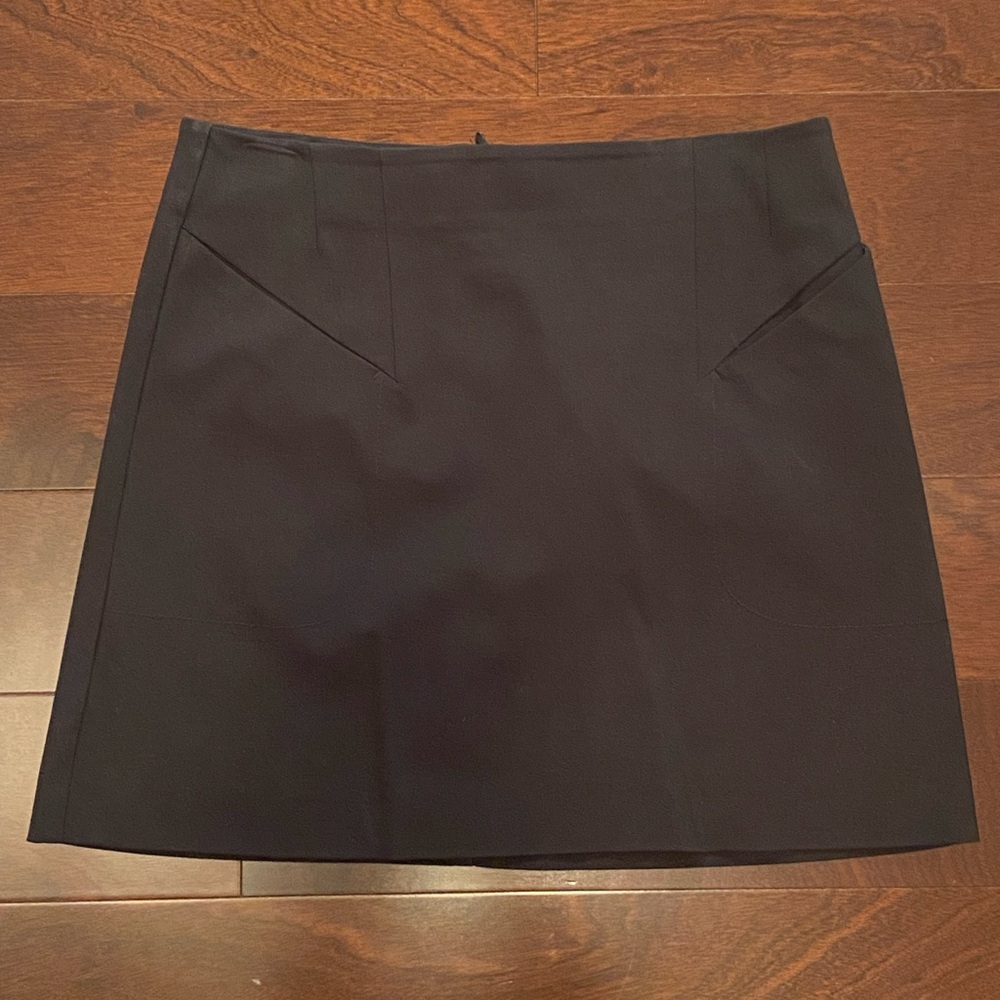 Black skirt with front pockets
